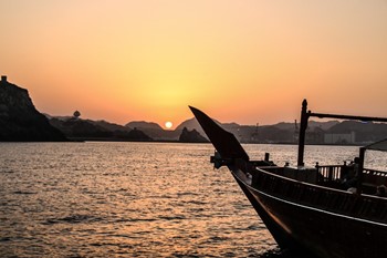 Oman Muscat Sunset Dhow_f3491_md.jpg